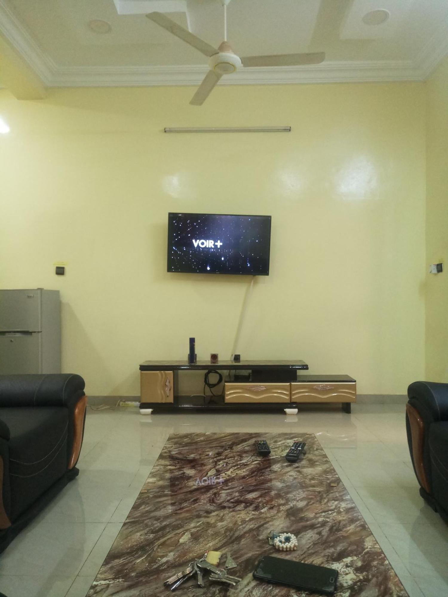 Residence Lynda Prestige 와가두구 객실 사진