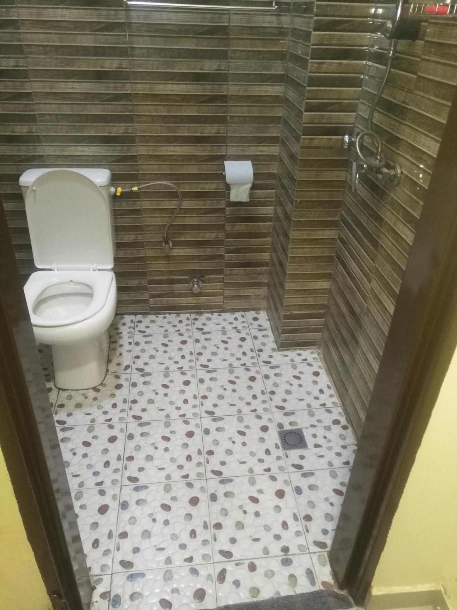Residence Lynda Prestige 와가두구 객실 사진